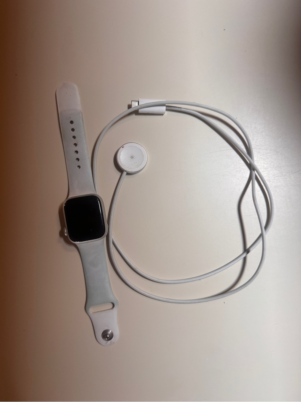 Apple Watch Series 8 Like New (Charger Included)